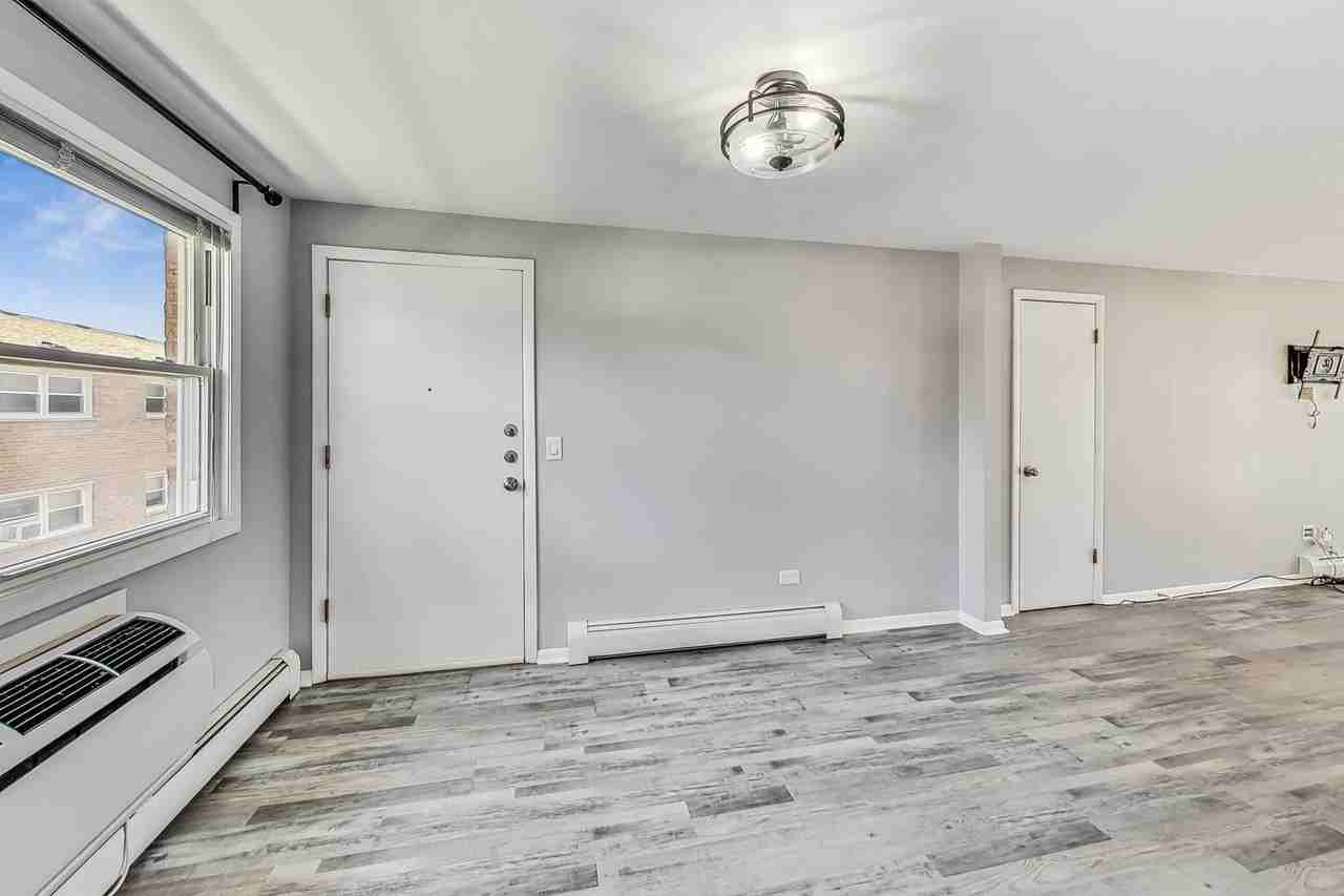 6563 N Harlem Ave #3E - Photo 7 of 25
