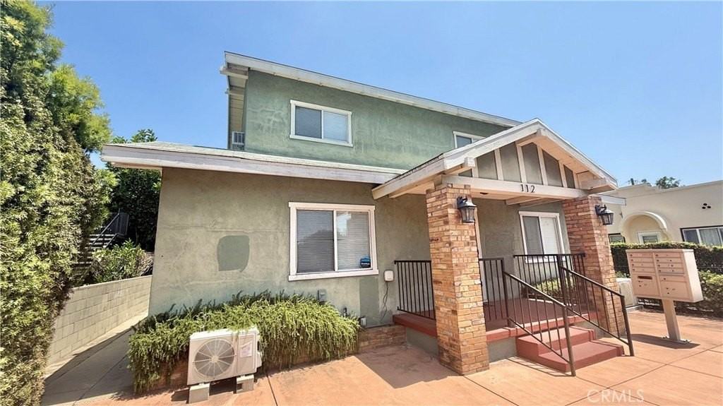 112 N Huntington Dr #2 - Photo 2 of 24