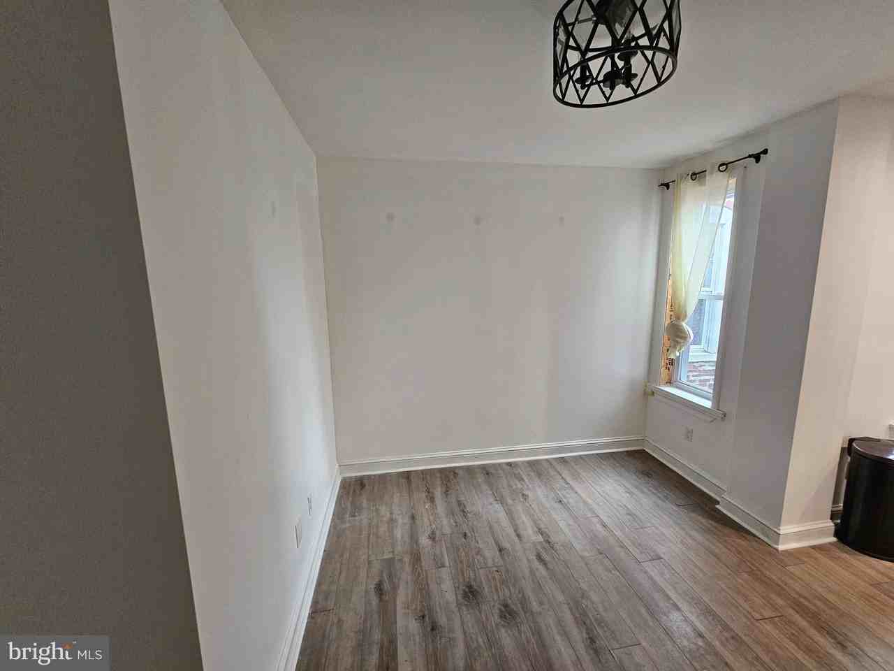 617 E Locust Ave #3 - Photo 3 of 14