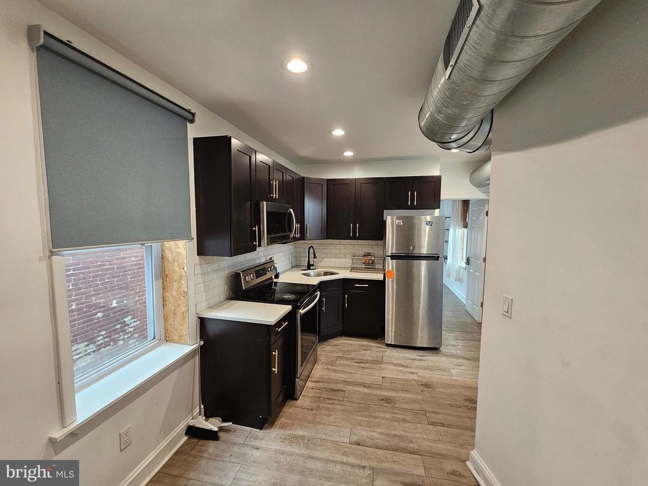 617 E Locust Ave #3 - Photo 5 of 14