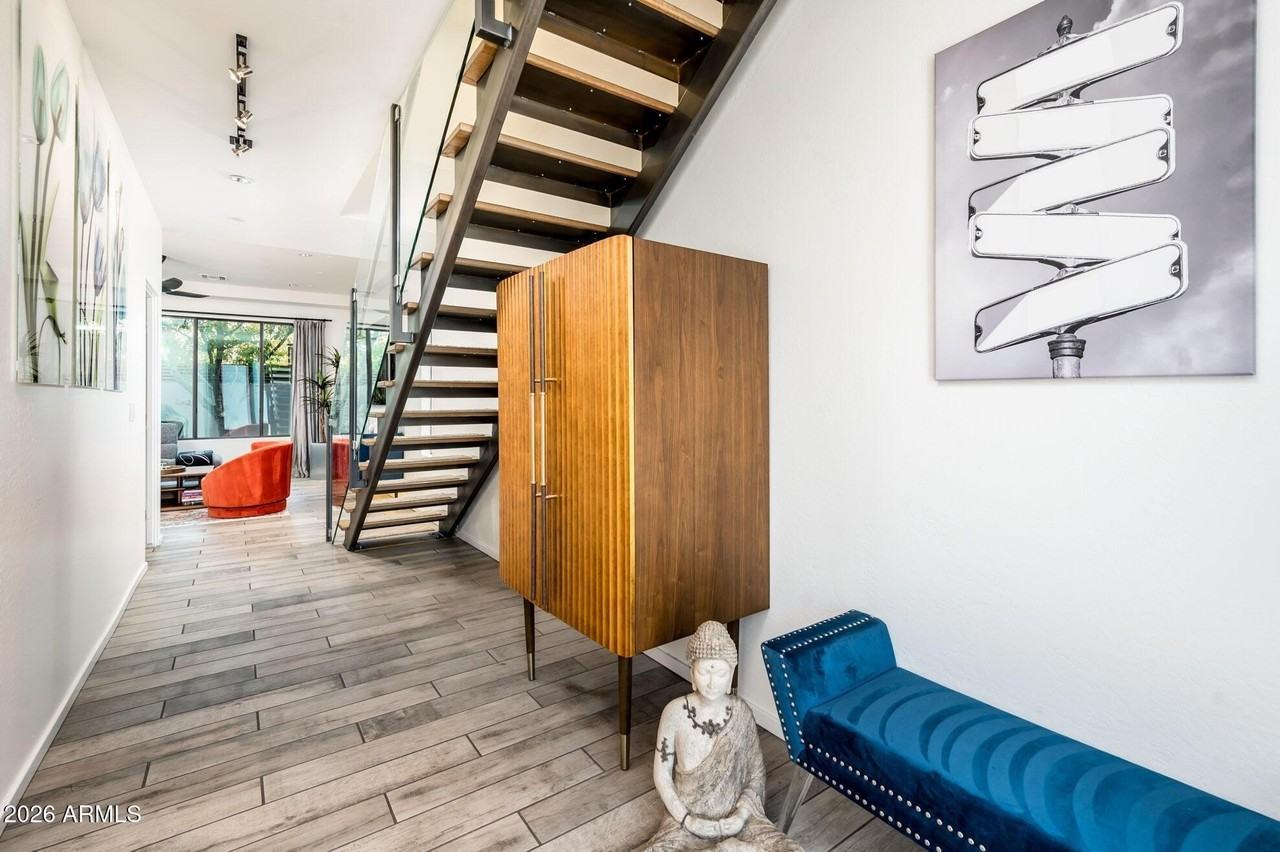 4416 N 27th Way - Photo 3 of 6