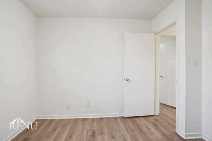 524 Michael St - Photo 7 of 33