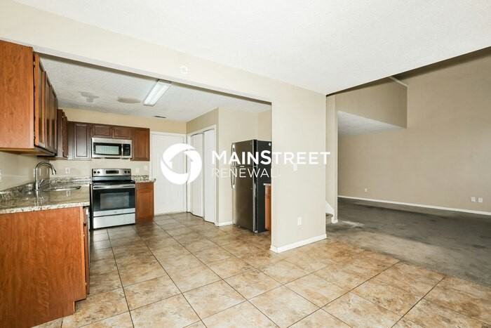 5329 Alameda Rd - Photo 6 of 19