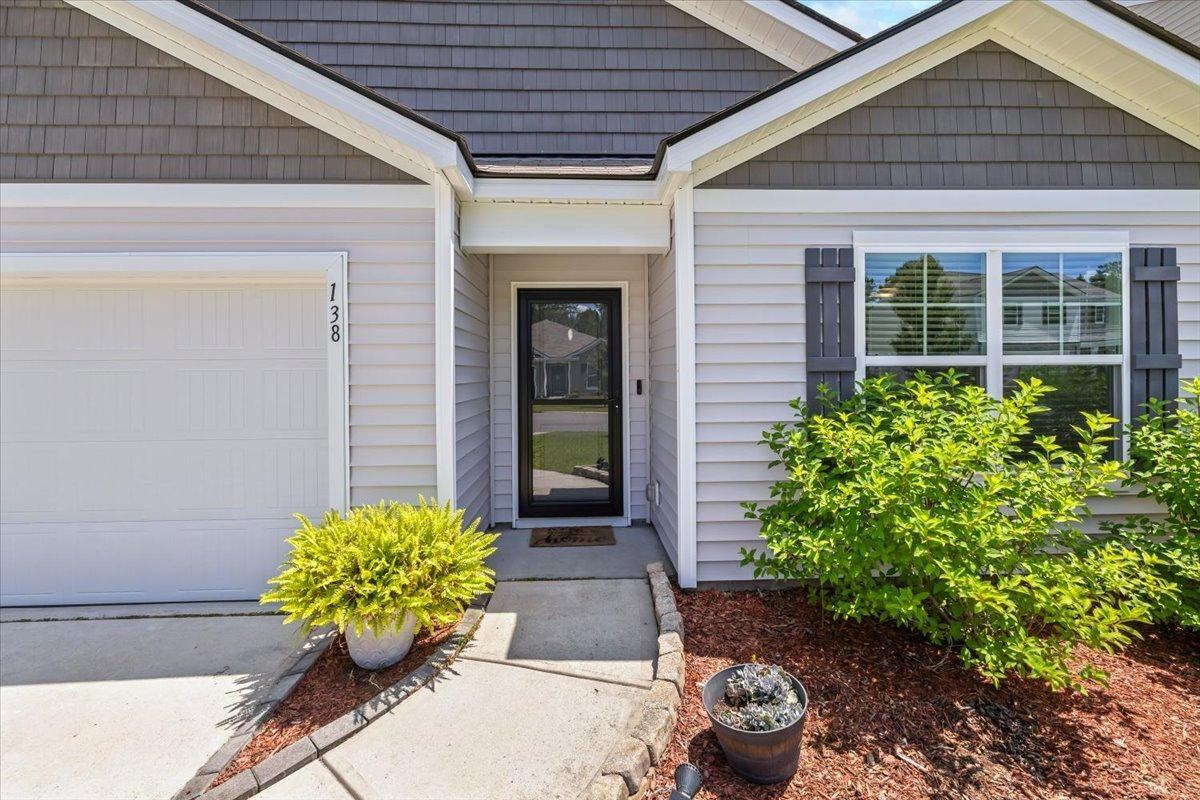 138 Cotton Bluff Ct - Photo 5 of 20
