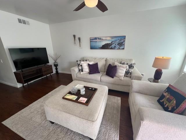 850 Cypress Point Way - Photo 4 of 11
