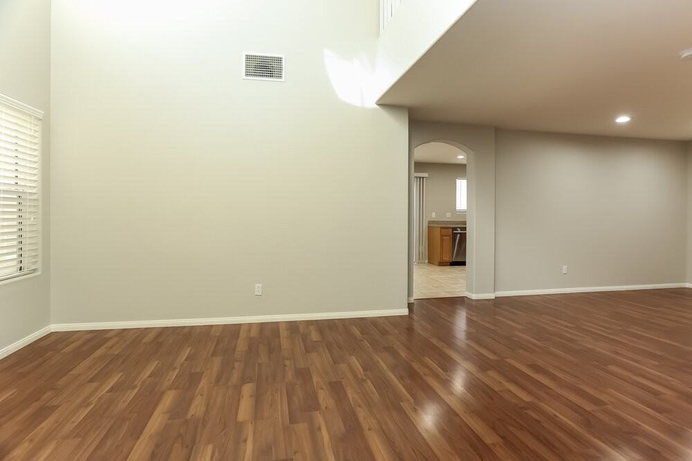 9477 Grandview Spring Ave - Photo 6 of 17