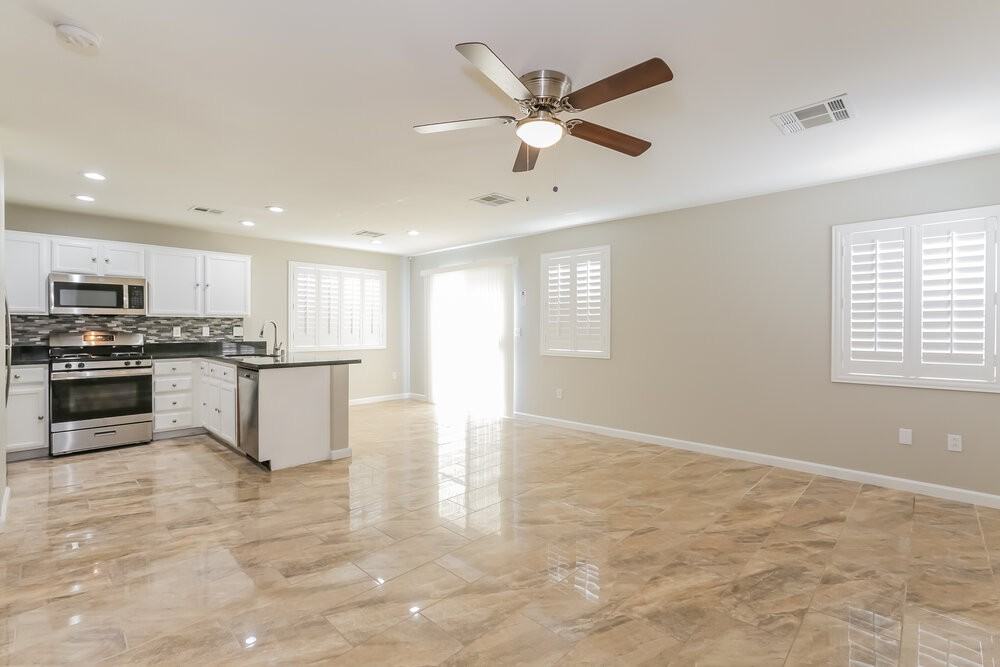 9327 Pyrope Ct - Photo 6 of 17