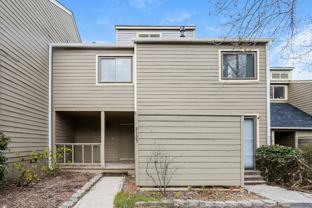 3125 Windbluff Dr - Photo 1 of 1