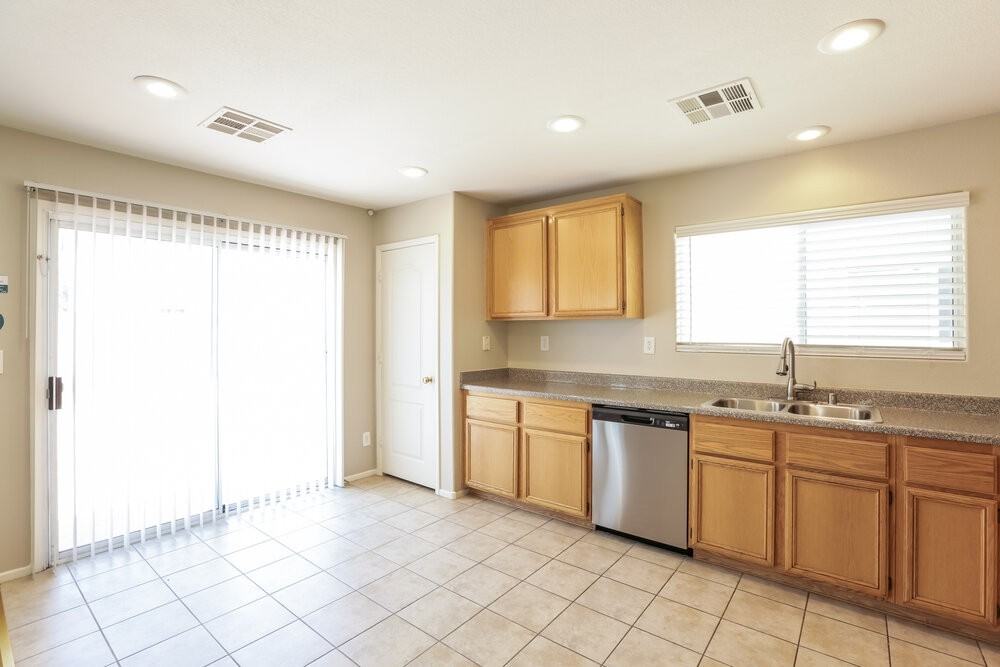8621 Palomino Ranch St - Photo 6 of 17