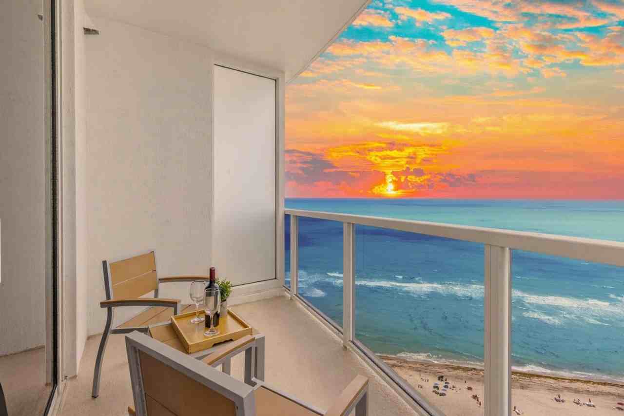 18001 Collins Ave #1511182P - Photo 3 of 37