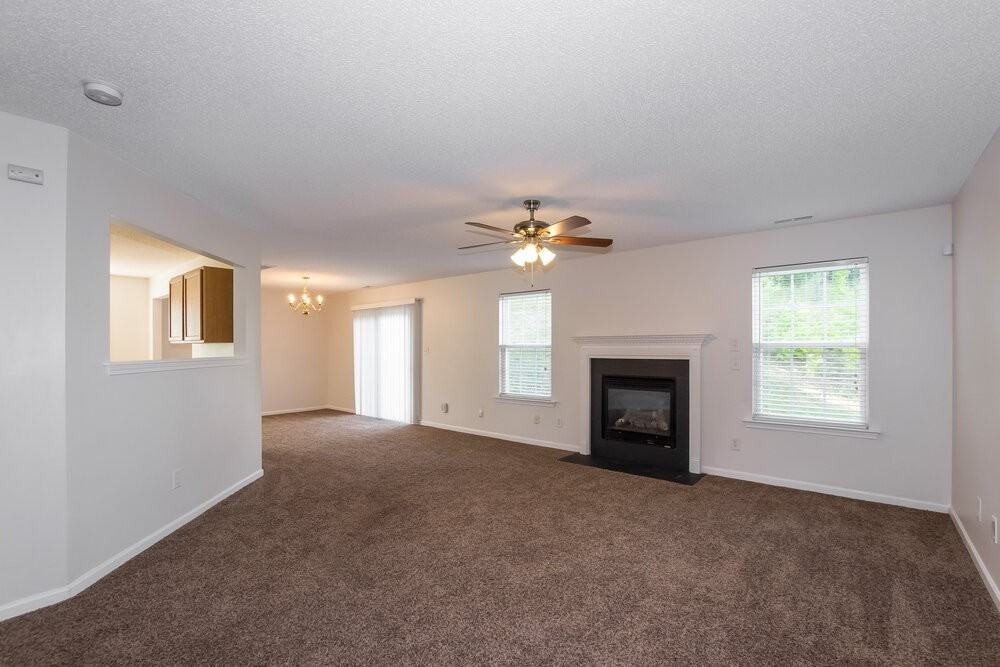 14014 Riding Hill Ave - Photo 3 of 25