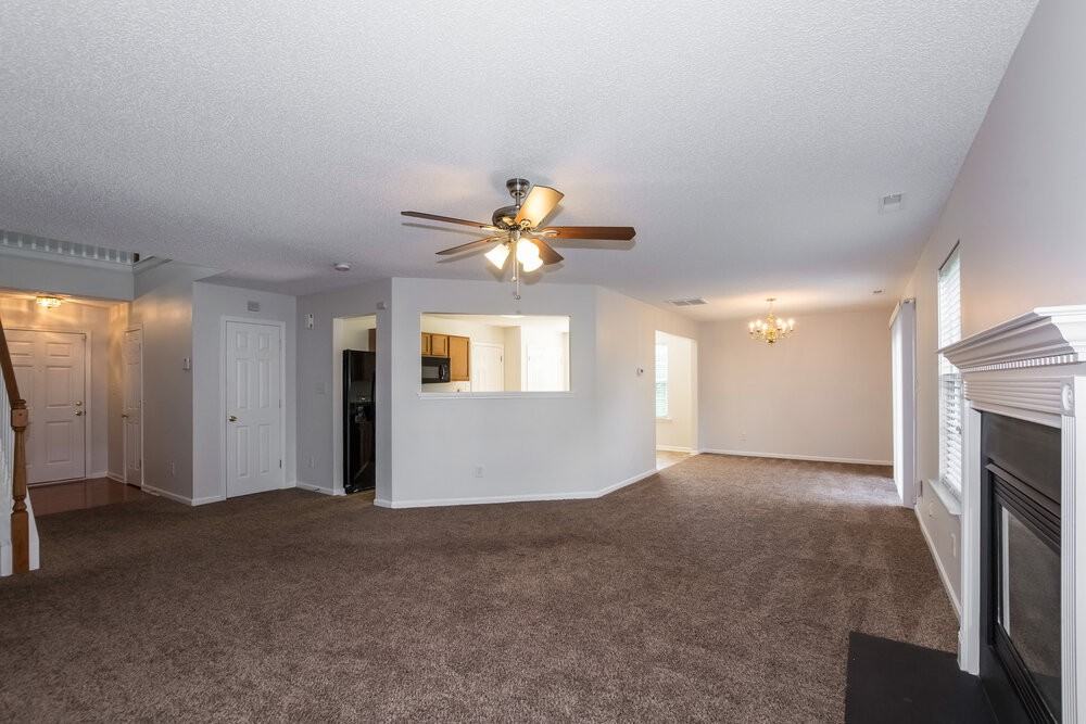 14014 Riding Hill Ave - Photo 4 of 25