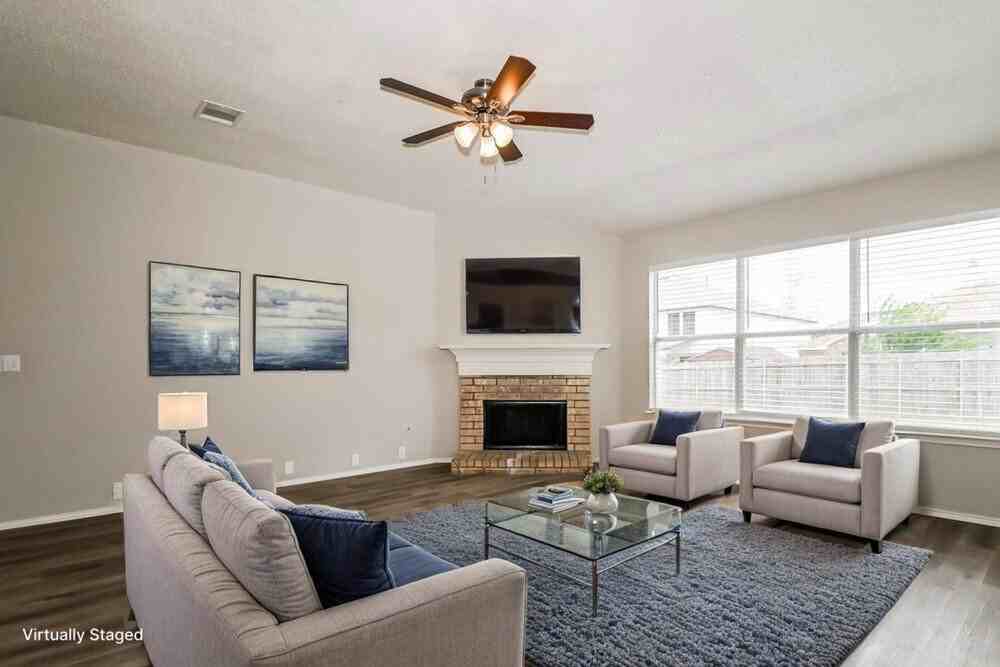 6730 Meadowcrest Dr - Photo 4 of 19