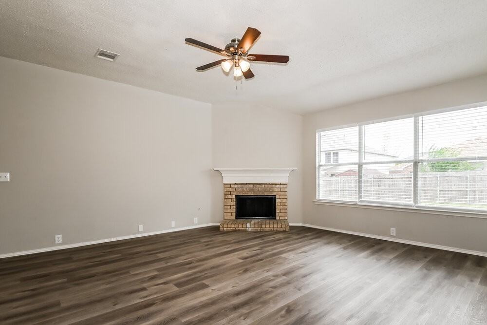 6730 Meadowcrest Dr - Photo 5 of 19