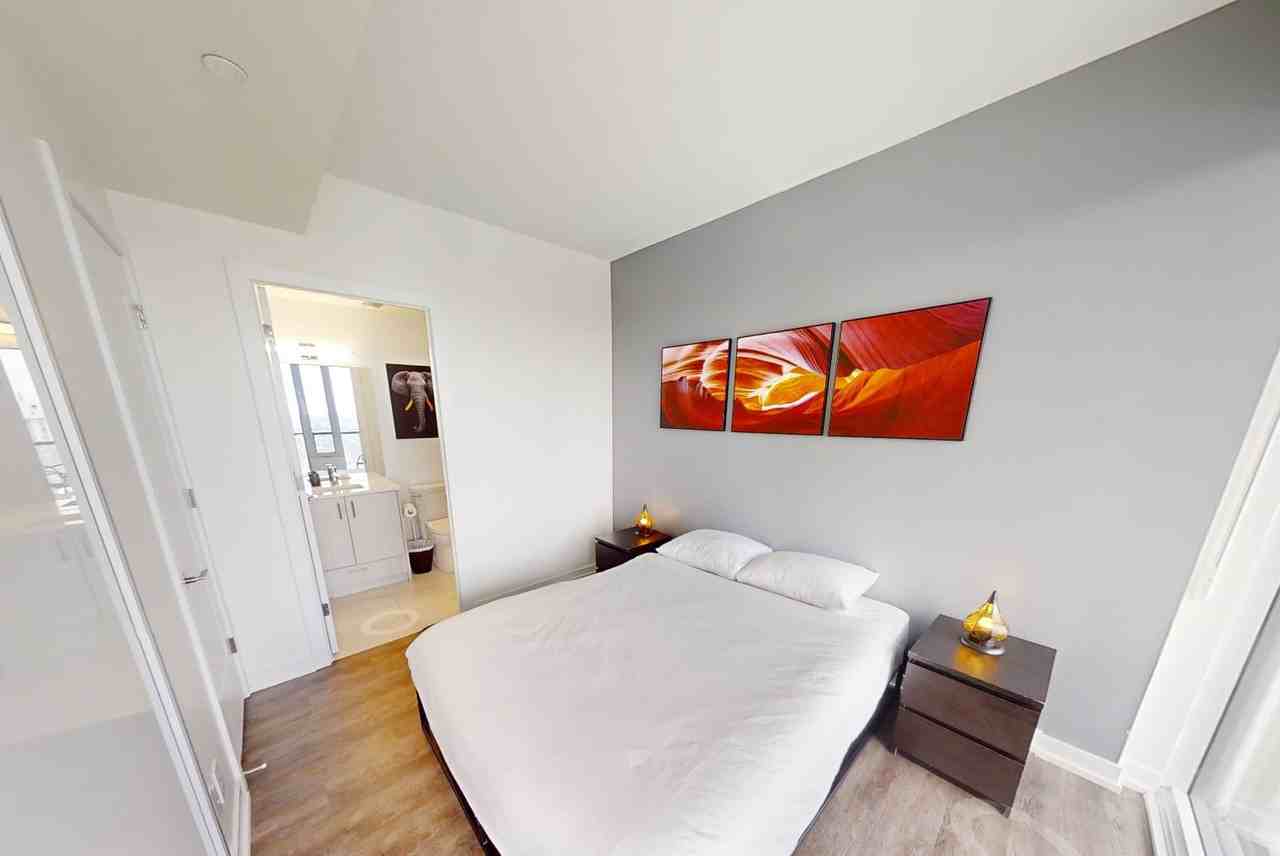 7 Grosvenor Street - Photo 2 of 13