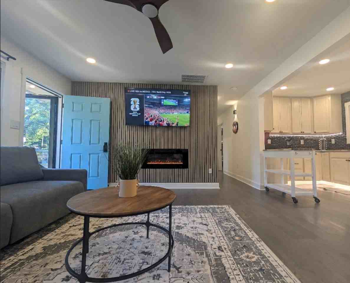 145 Melinda Way Se #1536680P - Photo 2 of 24