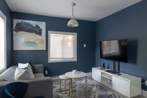 featured image of 211 Ivy Cres