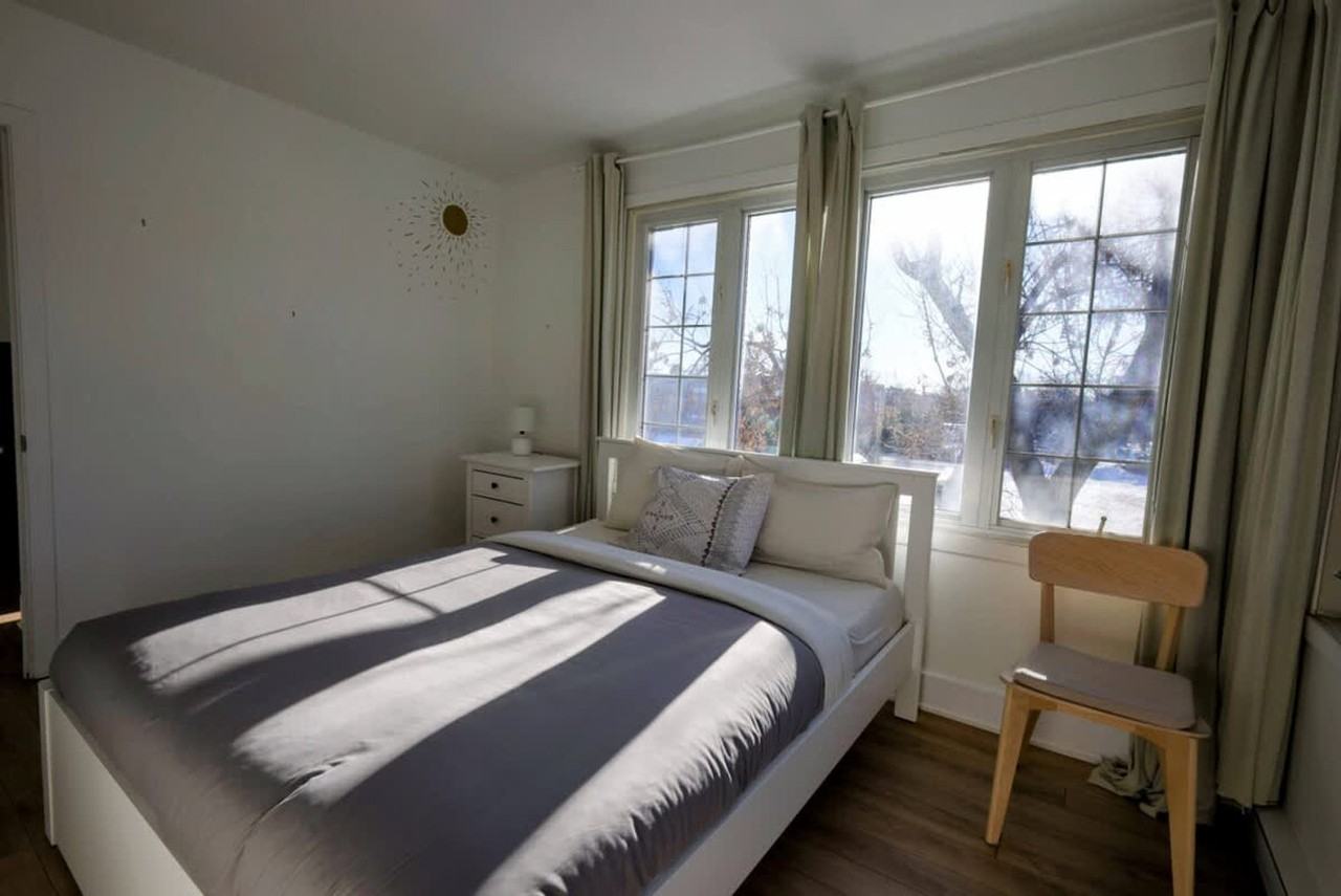 6240 Rue Eadie #1543123P - Photo 4 of 9