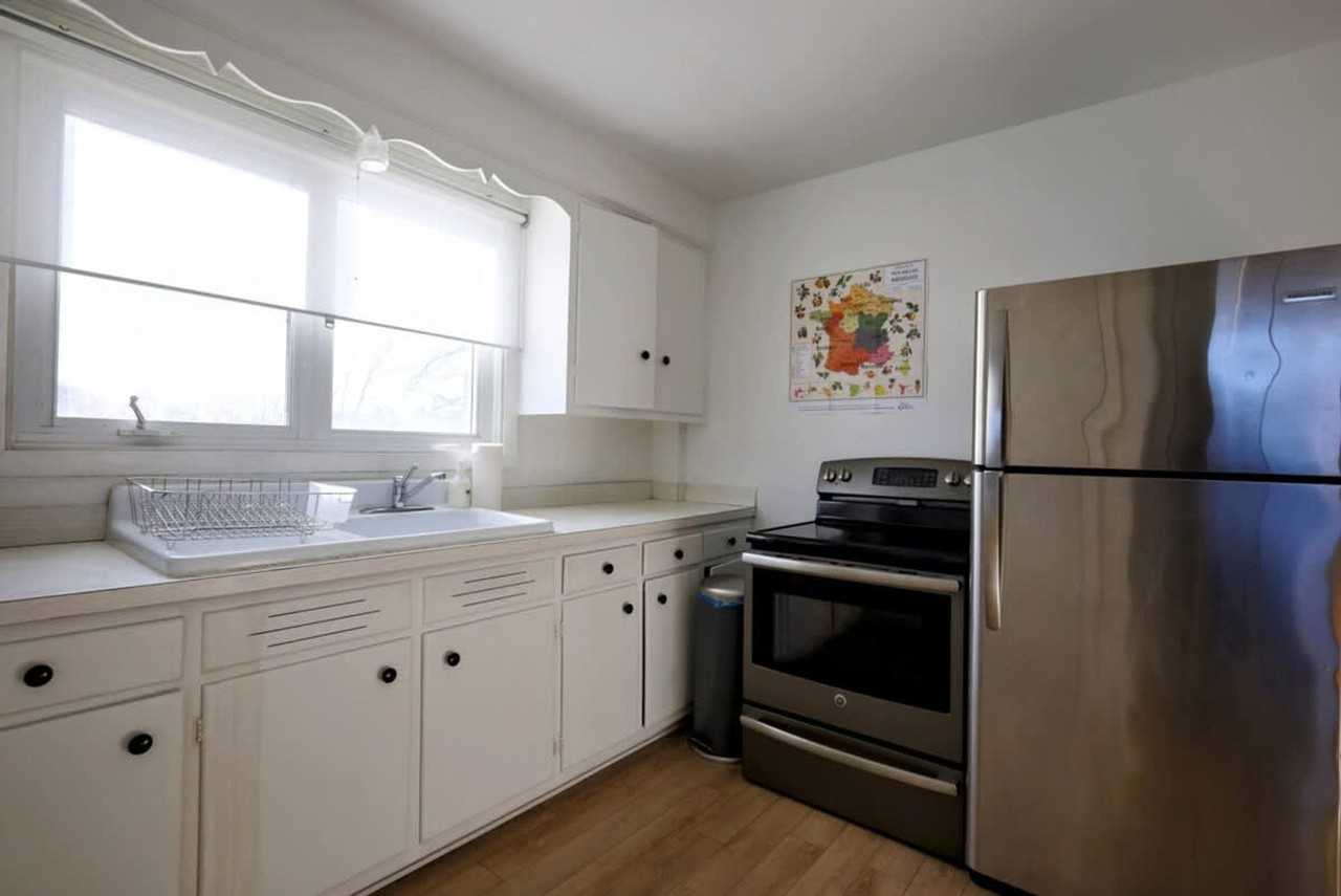 6240 Rue Eadie #1543123P - Photo 6 of 9