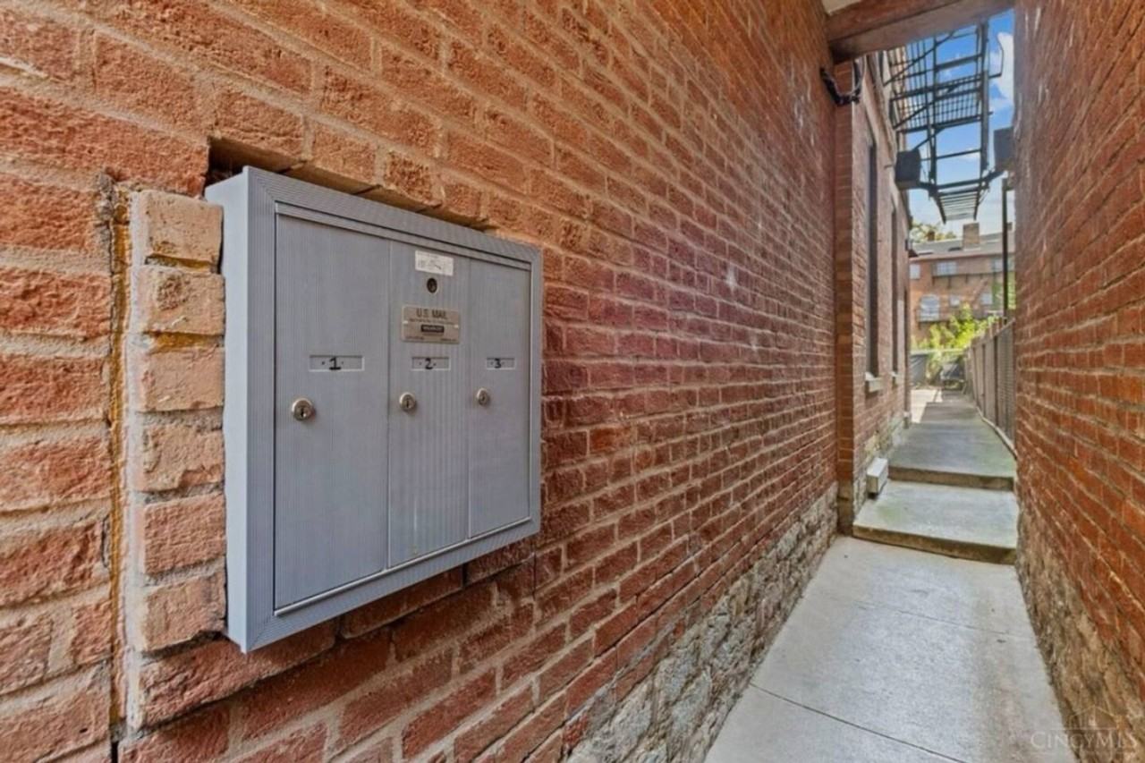 1626 Pleasant St #1543072P - Photo 7 of 18