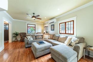 713 W Woodland Dr - Photo 1 of 1