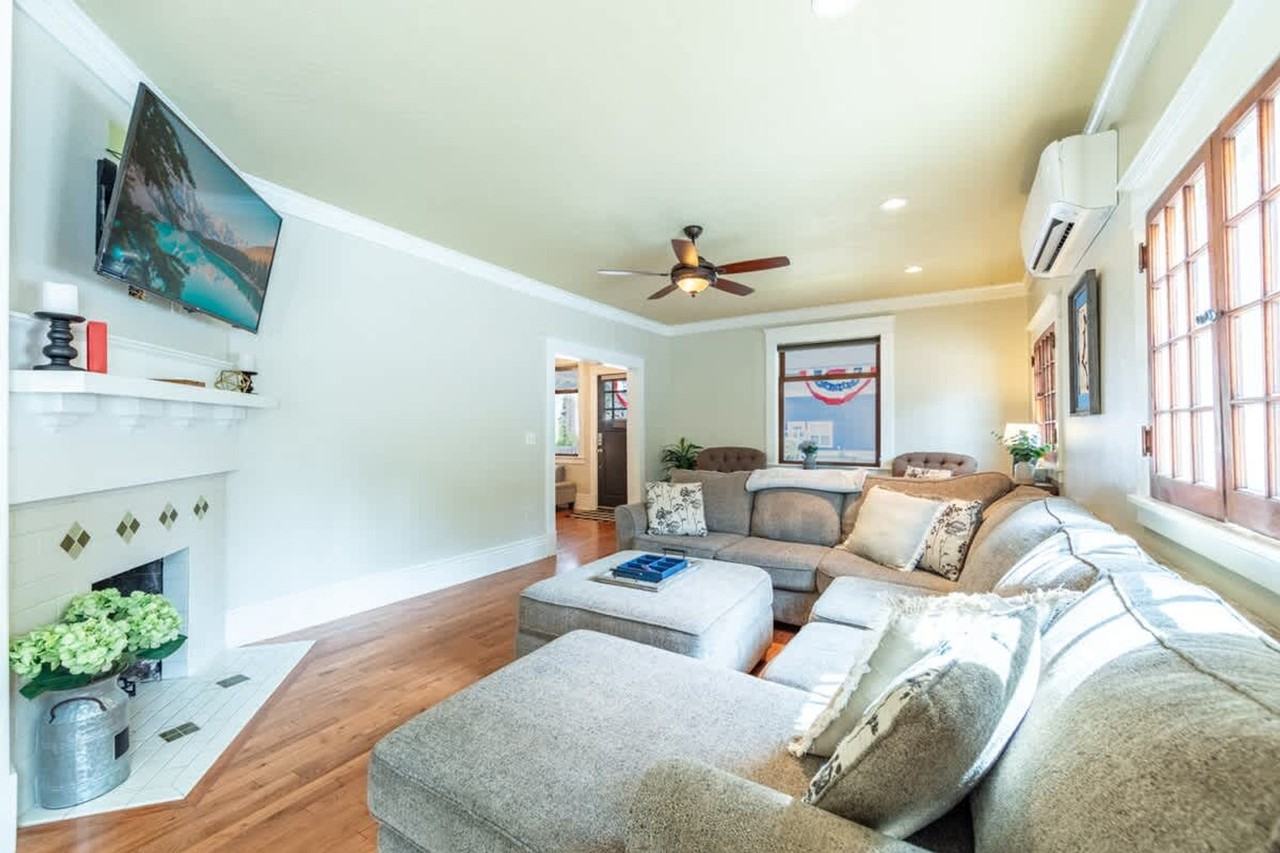 713 W Woodland Dr #1542936P - Photo 3 of 35