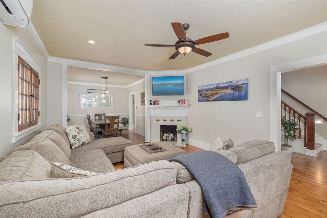 713 W Woodland Dr #1542936P - Photo 4 of 35