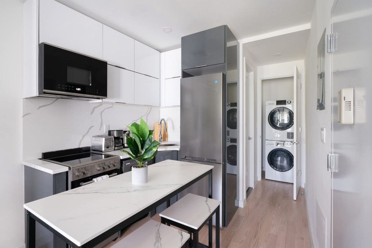 335 E 22nd St #1542991P - Photo 7 of 12