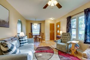featured image of 2 Deo St