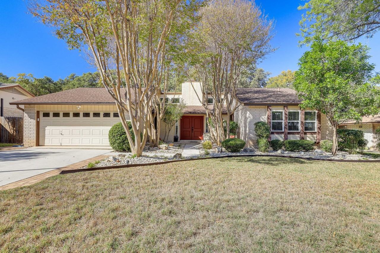 8411 Brixton #1546356P - Photo 4 of 27