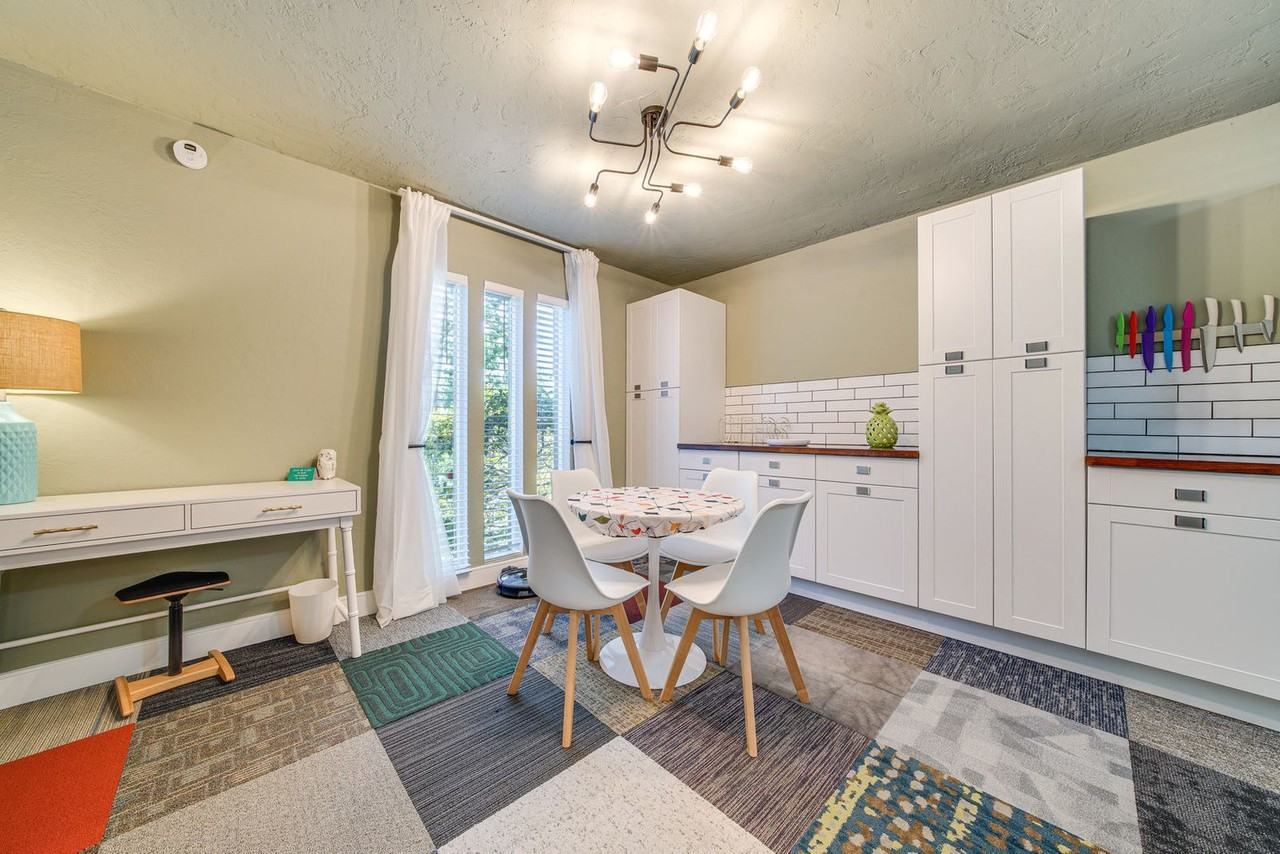 1425 S Puget Dr #1546424P - Photo 5 of 25