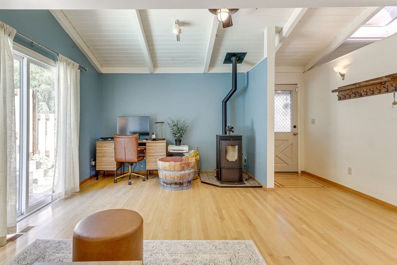 2820 Greenway Dr #1546226P - Photo 4 of 20