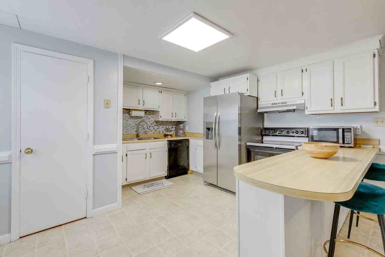 37 Bryn Mawr Ave #1546035P - Photo 5 of 11