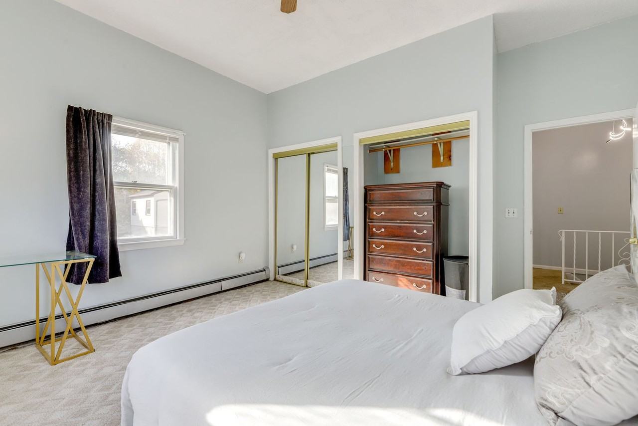 37 Bryn Mawr Ave #1546035P - Photo 7 of 11