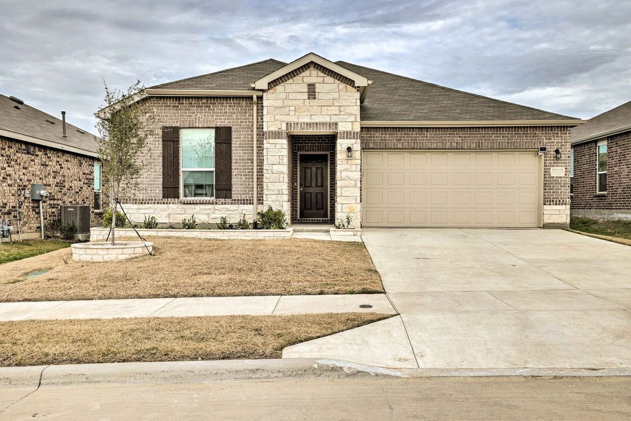 1129 Bluespire Dr #1545922P - Photo 5 of 18