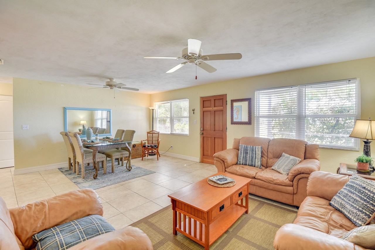8 Tropical Dr #1546317P - Photo 3 of 17