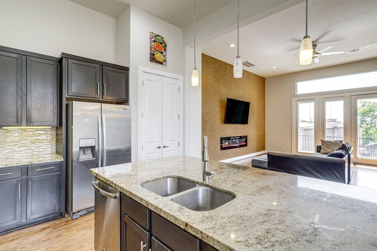 1613 Bonner St #1546121P - Photo 3 of 20