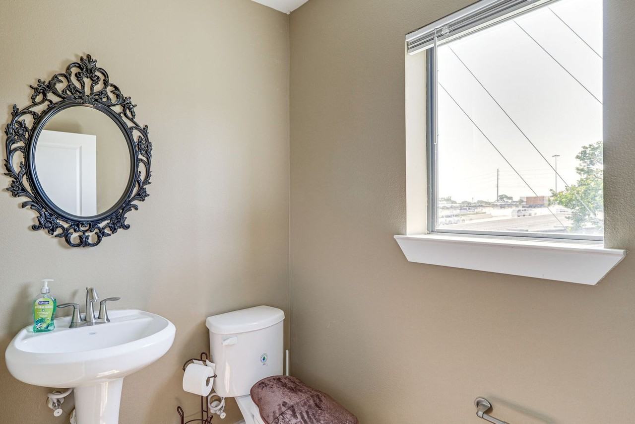1613 Bonner St #1546121P - Photo 7 of 20