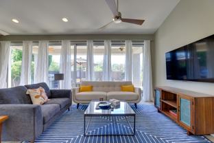 833 E Gary Ln - Photo 1 of 1