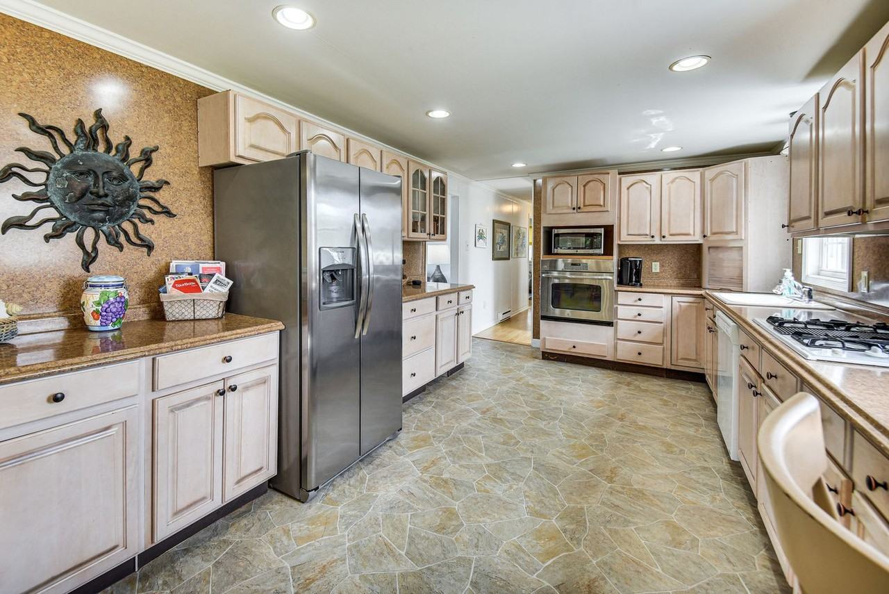 31345 Sunset Dr #1545759P - Photo 4 of 21