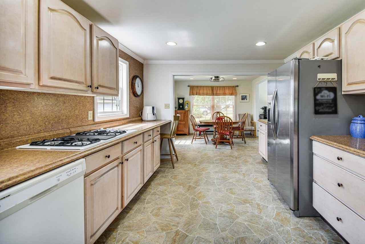 31345 Sunset Dr #1545759P - Photo 6 of 21