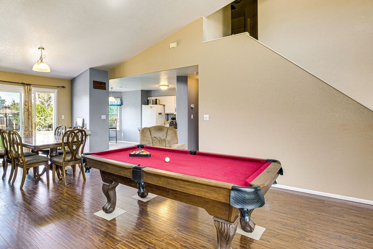 367 N Lake Ct #1546159P - Photo 5 of 20