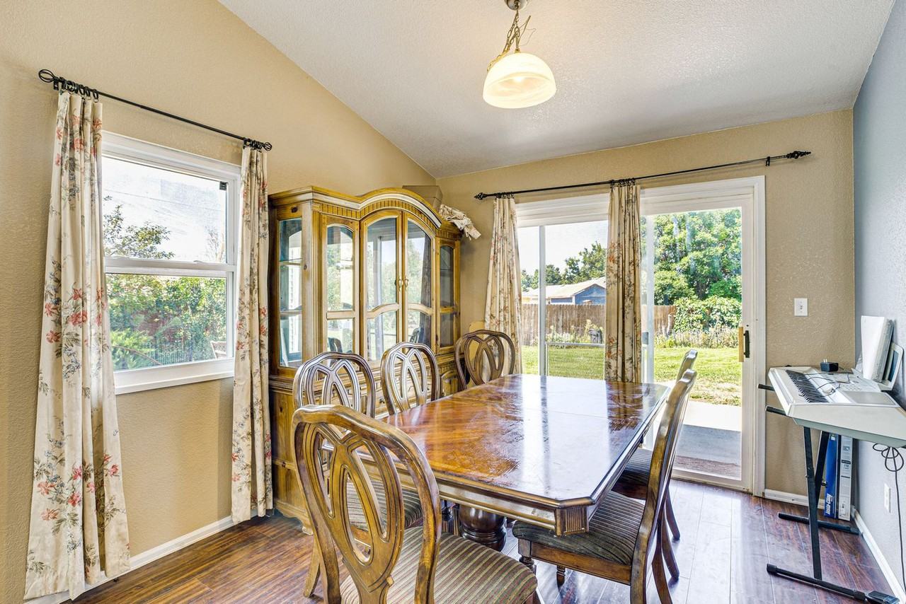 367 N Lake Ct #1546159P - Photo 6 of 20