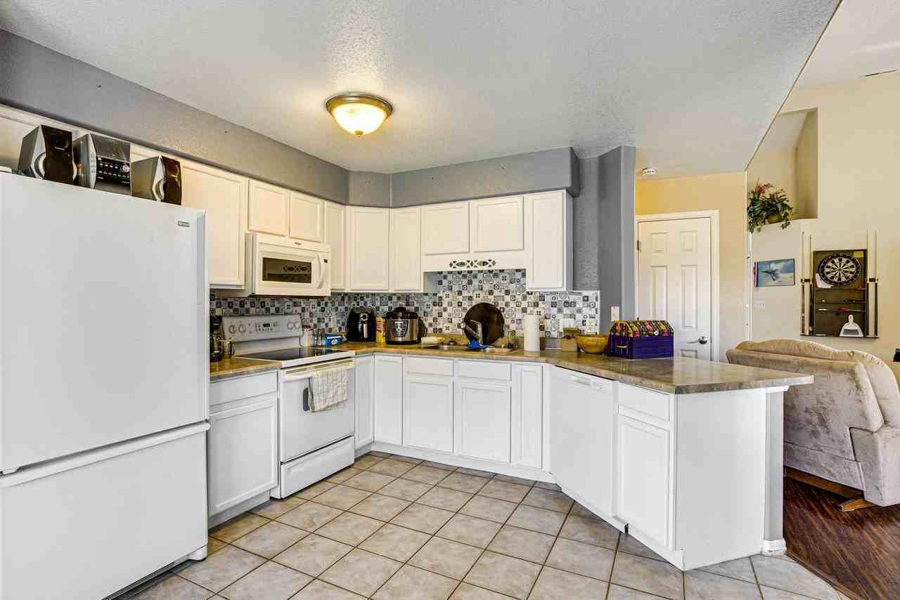 367 N Lake Ct #1546159P - Photo 7 of 20