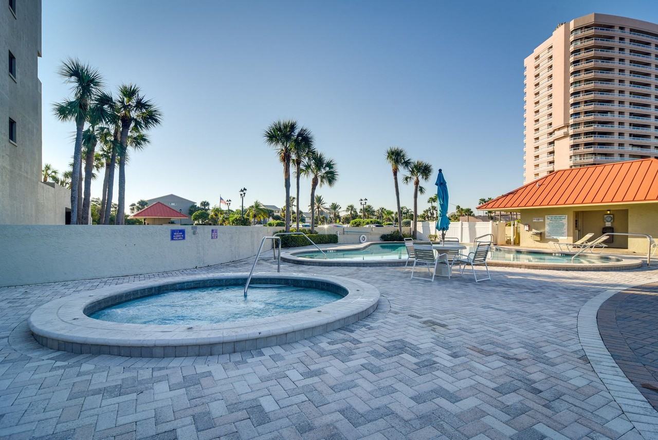 1290 Gulf Blvd #1546309P - Photo 4 of 19