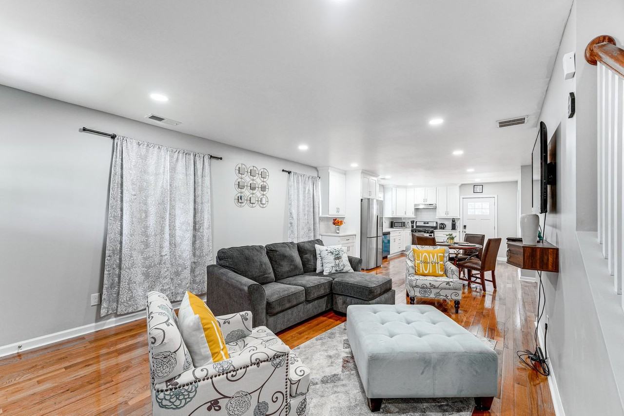 51 Indian Ave #1546115P - Photo 3 of 18