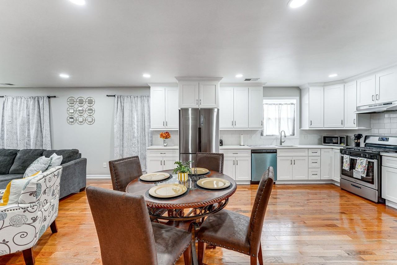 51 Indian Ave #1546115P - Photo 6 of 18