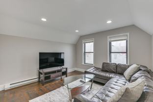467 Ferry St - Photo 1 of 1