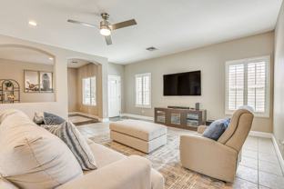 11882 W Washington St - Photo 1 of 1