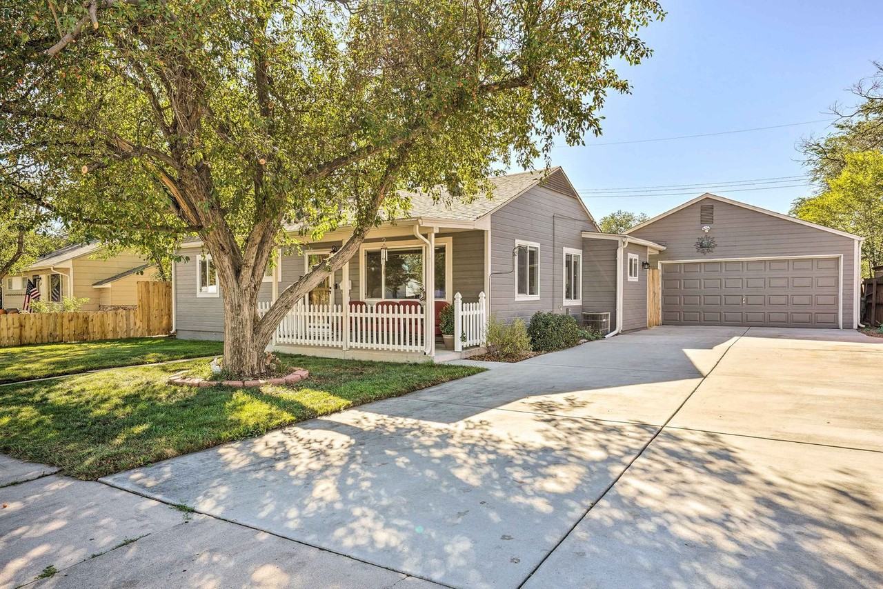 1217 Falcon Ave #1545931P - Photo 4 of 23